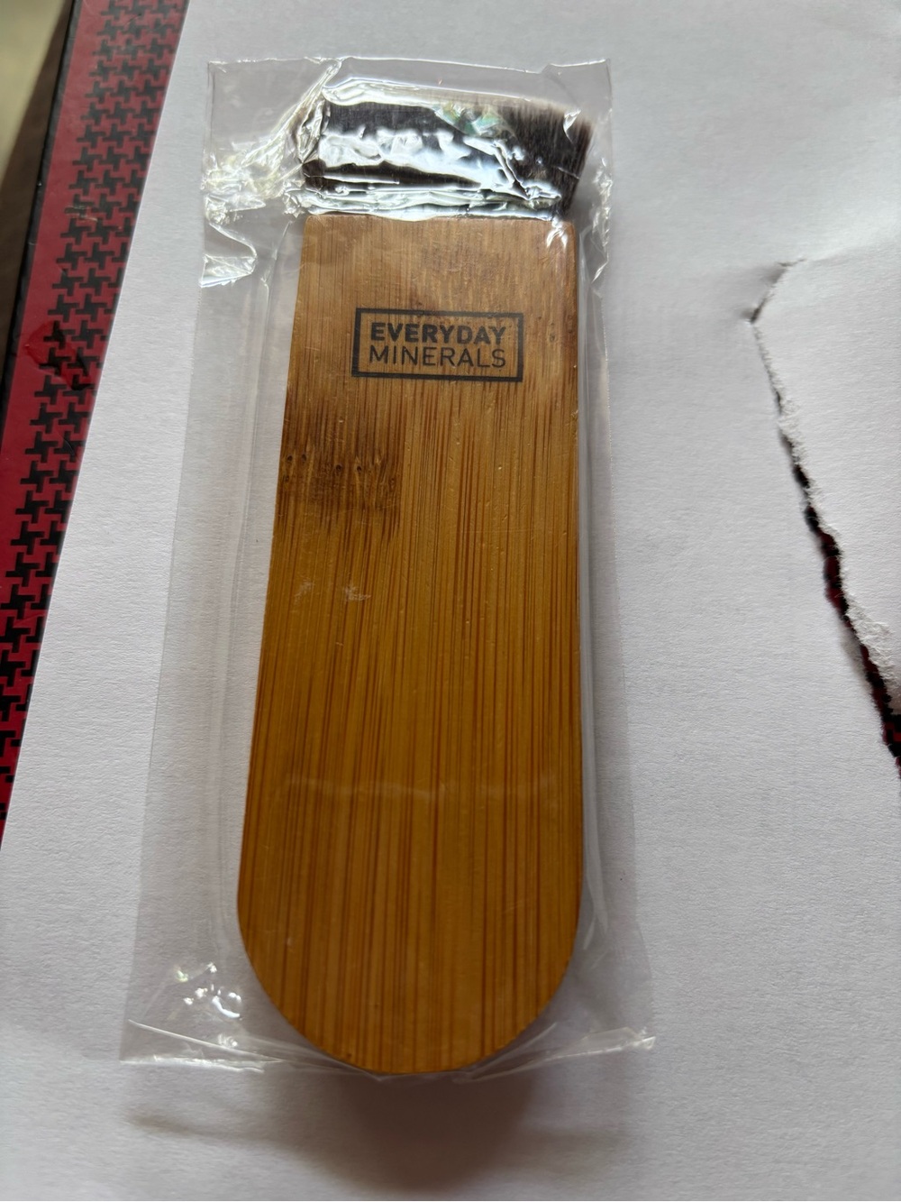 Everyday minerals Itahake bamboo handle make up brush-new